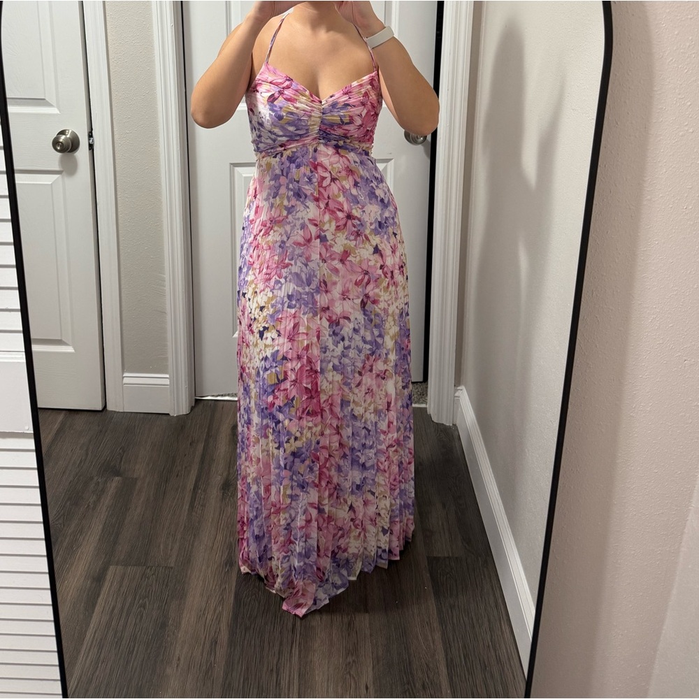 EXPRESS Floral Maxi Dress in Pink and Purple size XS but can fit S/M